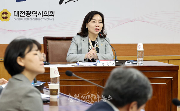 10일 김민숙 대전시의원이 정책토론회에서 발언하고 있다. (사진=대전시의회)
