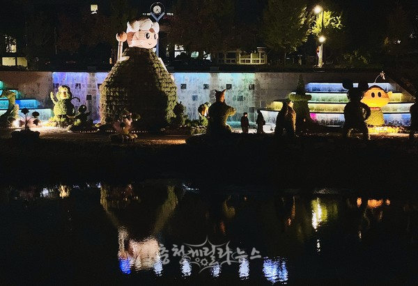 대전 유성구가 내달 5일까지 '2023 유성국화전시회'를 유림공원 일대와 13개 동에서 분산 개최한다.